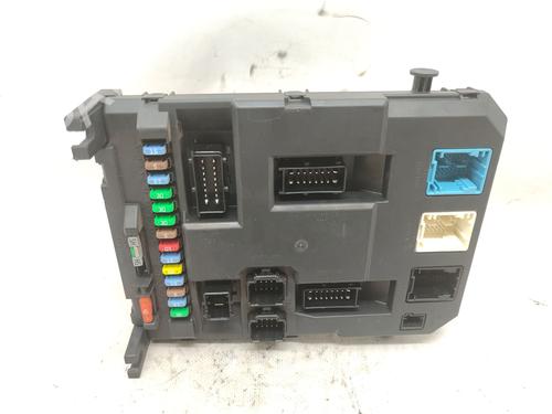 Fuse box CITROËN C3 II (SC_) 1.2 VTi 82 | BP28214944E1 