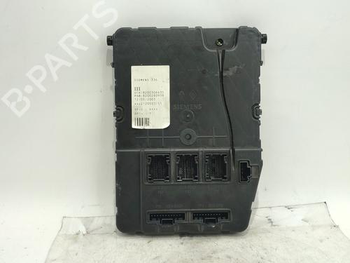 Used Fuse box Fuse box RENAULT MEGANE II (BM0/1_, CM0/1_) 1.6 16V (BM0C, CM0C) (113 hp) 32998762 32998762
