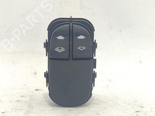 Used Left front window switch Left front window switch FORD FOCUS I (DAW, DBW) 1.8 TDCi (115 hp) 33986739 33986739