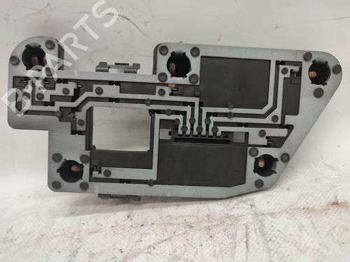 Used Lamp holder PEUGEOT 306 (7B, N3, N5) [1993-2003]  16682564
