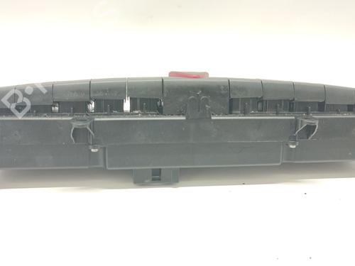 Warning switch MERCEDES-BENZ VIANO (W639) CDI 2.2 (639.711, 639.713, 639.811, 639.813, 639.815) | BP39234468I22 - Image 3