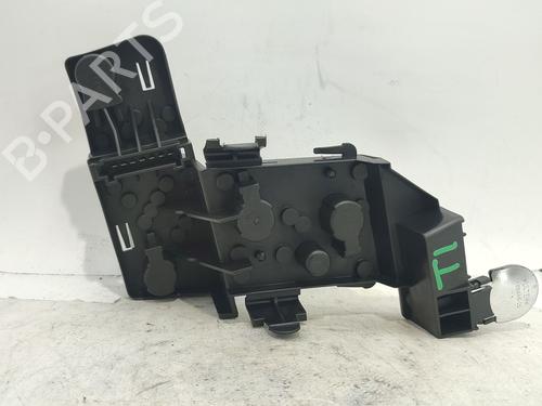 Used Lamp holder Lamp holder MERCEDES-BENZ CLK (C209) CLK 240 (209.361) (170 hp) 33246452 33246452