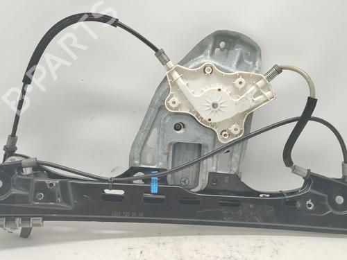 Used Front right window mechanism Front right window mechanism MERCEDES-BENZ C-CLASS (W203) C 220 CDI (203.006, 203.008) (143 hp) 34704419 34704419