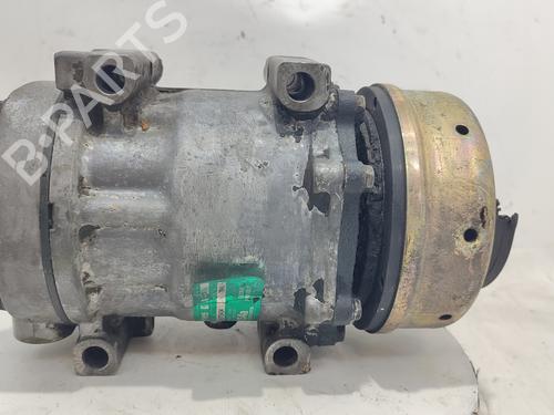 Used AC compressor CHRYSLER VOYAGER II (ES) [1990-1995]  19317018