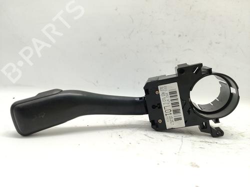 Używane Przełącznik zespolony kolumny kierowniczej SKODA OCTAVIA I (1U2) 1.9 TDI (90 hp) 30834734