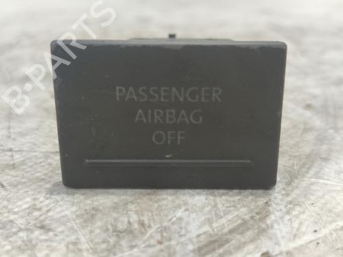 Used Switch VW TOUAREG (7LA, 7L6, 7L7) 5.0 V10 TDI (313 hp) 16952541