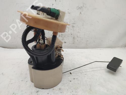 Used Fuel pump RENAULT MEGANE I Classic (LA0/1_) [1996-2008]  18831159