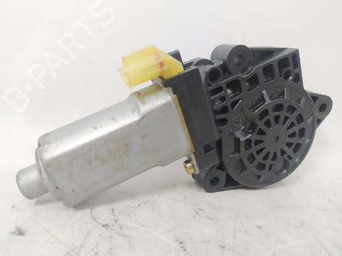 Right rear window motor KIA CERATO I Saloon (LD) 1.6 | BP13092302E22 