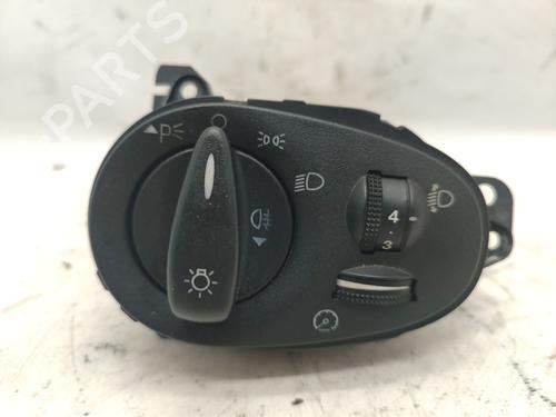 Used Headlight switch FORD FOCUS I Saloon (DFW) [1999-2009]  26582847