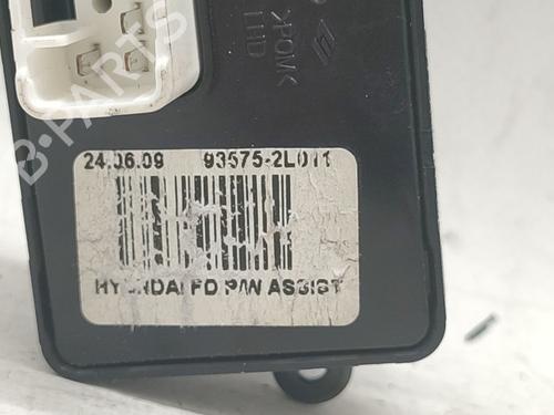 Right front window switch HYUNDAI i30 (FD) 1.4 | BP37175779I26 - Image 3