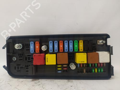 Used Fuse box OPEL VECTRA C (Z02) 1.9 CDTI (F69) (120 hp) 8071704