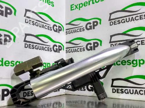 Used Front right exterior door handle RENAULT LAGUNA II Grandtour (KG0/1_) 1.9 dCi (KG0G) (120 hp) 7141737