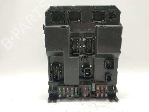 Used Fuse box PEUGEOT 307 Break (3E) 2.0 HDI 110 (107 hp) 29208295