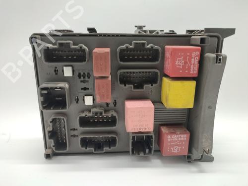 Used Fuse box Fuse box RENAULT LAGUNA II (BG0/1_) 1.9 dCi (BG08, BG0G) (120 hp) 33832031 33832031