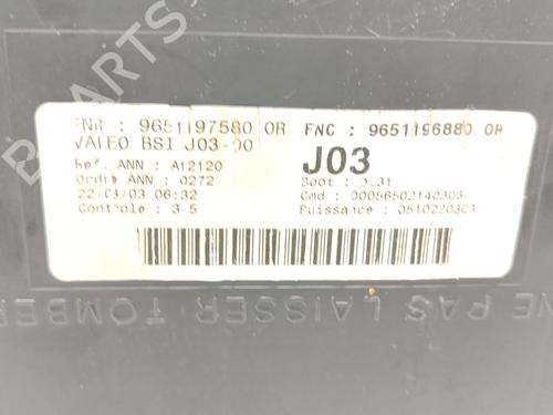 Fuse box CITROËN C5 I (DC_) 2.0 HDi (DCRHZB, DCRHZE) | BP31586135E1 - Image 3