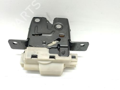 tailgate-lock-renault-megane-ii-saloon-lm01_-2003-39655275 main image