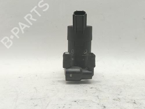 Used Washer pump FORD KUGA I 2.0 TDCi (140 hp) 30685886