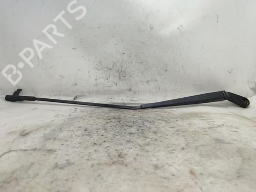 Used Front windshield wiper arm VW POLO (9N_, 9A_) 1.9 SDI (64 hp) 24473005