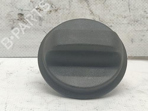 Fuel flap RENAULT MEGANE I Classic (LA0/1_) 1.6 e (LA0F, LA0S) 7700807379