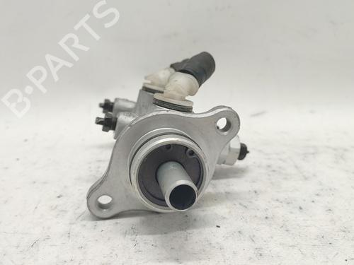 brake-master-cylinder-kia-picanto-i-sa-2004-2005-2006-2007-2008-2009-2010-2011-2012-36324586 main image