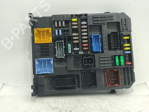 Used Fuse box Fuse box CITROËN C3 III (SX) 1.6 BlueHDi 75 (75 hp) 32091144 32091144