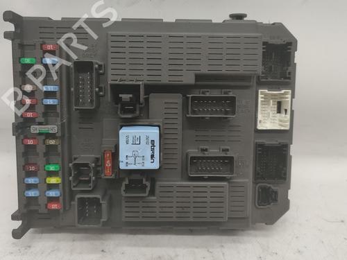 Used Fuse box PEUGEOT 807 (EB_) 2.0 HDi (107 hp) 26167500