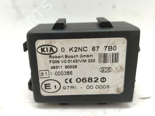 Used Control unit KIA CARENS I MPV (FC, FJ) 2.0 CRDi (113 hp) 30052838