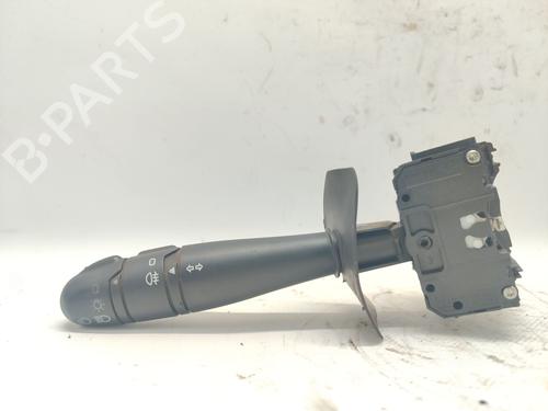 Sikkerhedssele bag midten RENAULT CLIO II (BB_, CB_) 1.5 dCi (B/CB3M) (64 hp) 30686202