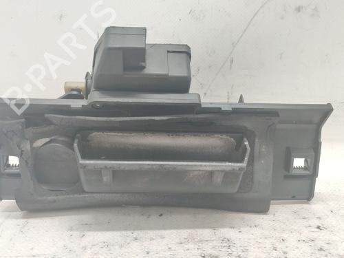 Used Tailgate handle Tailgate handle 38728985 38728985