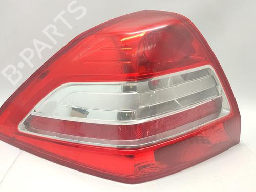 Used Left taillight Left taillight RENAULT MEGANE II Saloon (LM0/1_) 1.4 (98 hp) 39962808 39962808