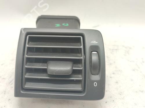 air-vent-volvo-v50-545-2003-2004-2005-2006-2007-2008-2009-2010-2011-2012-36296891 main image