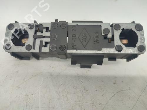 Used Lamp holder RENAULT LAGUNA I (B56_, 556_) [1993-2002]  15372216