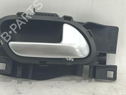 Used Rear right interior door handle Rear right interior door handle 38470771 38470771
