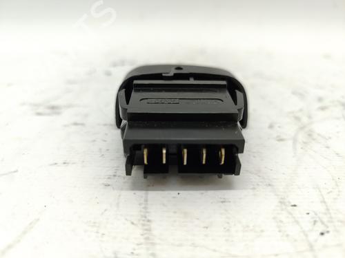 Comutador RENAULT SCÉNIC I MPV (JA0/1_, FA0_) 1.9 dCi RX4 | BP29983428I30