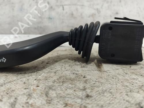 Used Steering column stalk OPEL ZAFIRA A MPV (T98) 1.6 16V (F75) (101 hp) 27560296