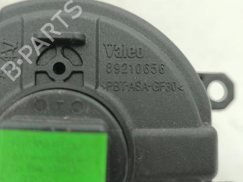 Right front fog light TOYOTA AVENSIS Estate (_T25_) 2.2 D-4D (ADT251_, ADT251R) | BP29921296C31