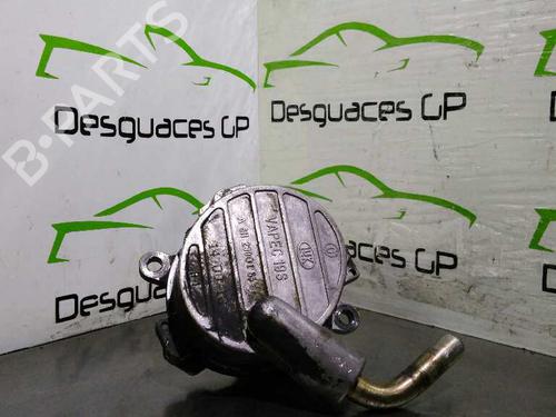 Used Vacuum pump MERCEDES-BENZ VITO Van (W638) 108 CDI 2.2 (638.094) (82 hp) 7134095