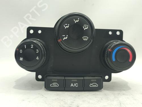 Airco bedieningspaneel KIA CARENS I MPV (FC, FJ) 2.0 CRDi (113 hp) 30052843