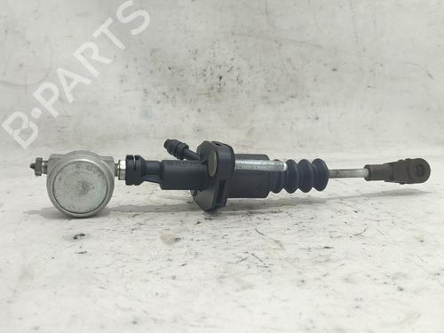 Used Clutch slave cylinder Clutch slave cylinder 25120149 25120149