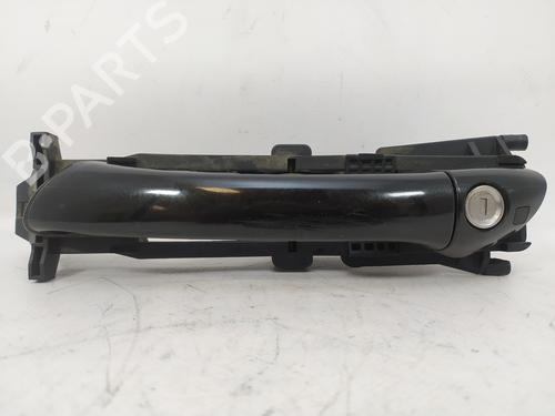 Used Front left exterior door handle MERCEDES-BENZ C-CLASS (W203) [2000-2007]  10507738