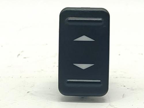 Used Right front window switch Right front window switch FORD MONDEO IV (BA7) 1.8 TDCi (125 hp) 39654585 39654585