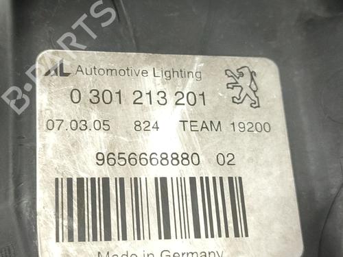 Left headlight PEUGEOT 407 (6D_) 2.0 HDi 135 (6DRHRH, 6DRHRE, 6DRHRG, 6DRHRJ) | BP30090281C28