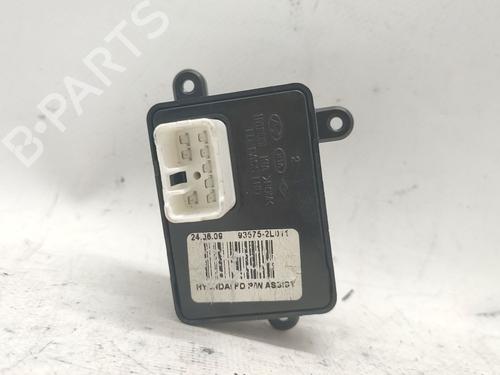 Right front window switch HYUNDAI i30 (FD) 1.4 | BP37175779I26 - Image 2