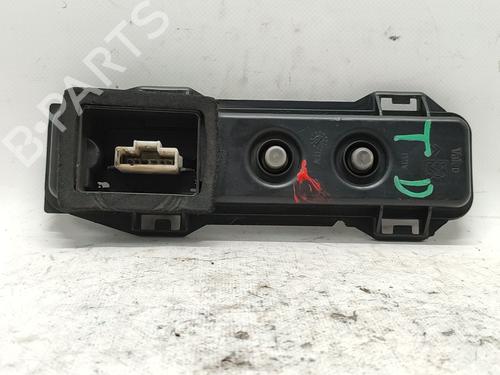 Used Lamp holder PEUGEOT 307 Break (3E) 2.0 HDI 110 (107 hp) 30810051