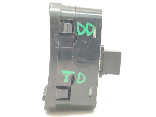 Left front window switch TATA INDICA 1.4 | BP32867990I27 - Image 2