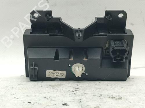 Display monitor PEUGEOT 206 Hatchback (2A/C) 1.4 i | BP30176464C48
