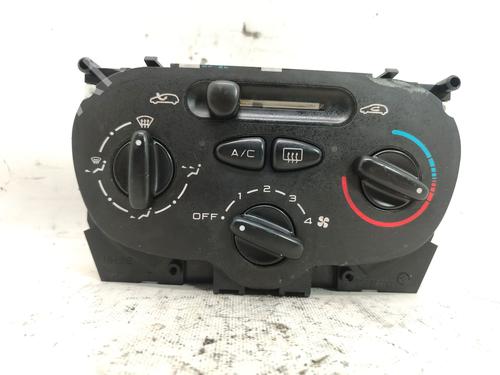 AC-Styringsenhed/Manøvreenhed PEUGEOT 206 Hatchback (2A/C) 1.6 16V (109 hp) 28819291