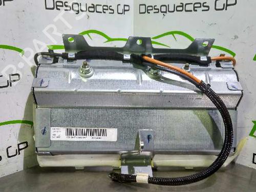 Used Passenger airbag PEUGEOT 307 (3A/C) 1.4 HDi (68 hp) 7137349