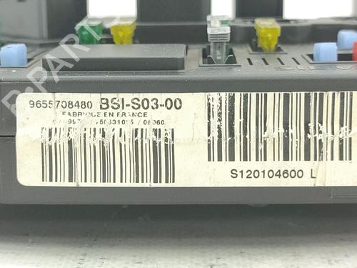 Fuse box PEUGEOT 407 (6D_) 2.0 HDi 135 (6DRHRH, 6DRHRE, 6DRHRG, 6DRHRJ) | BP30090449E1