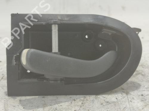 Used Front left interior door handle FORD MONDEO I (GBP) [1993-1996]  16950735